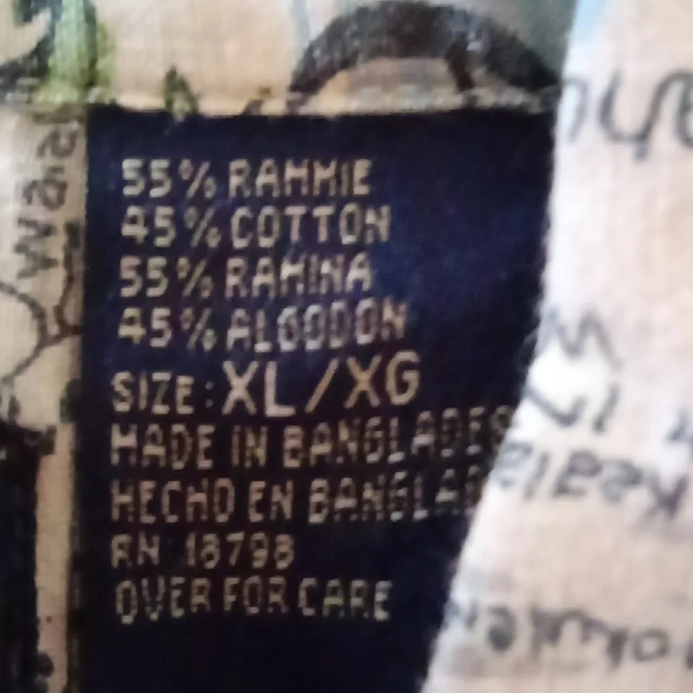 🦋 Vintage Hawaiian Map Button Down Shirt - Picture 5 of 7